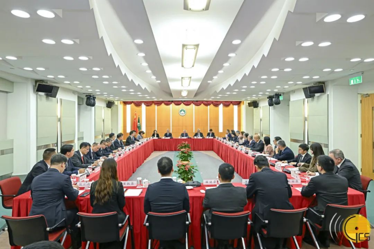 行政長官岑浩輝就制定明年施政方針  聽取本澳智庫和專業界社團意見         澳門新聞局        澳門政府資訊     2025年08月26日 22:56 中国澳门