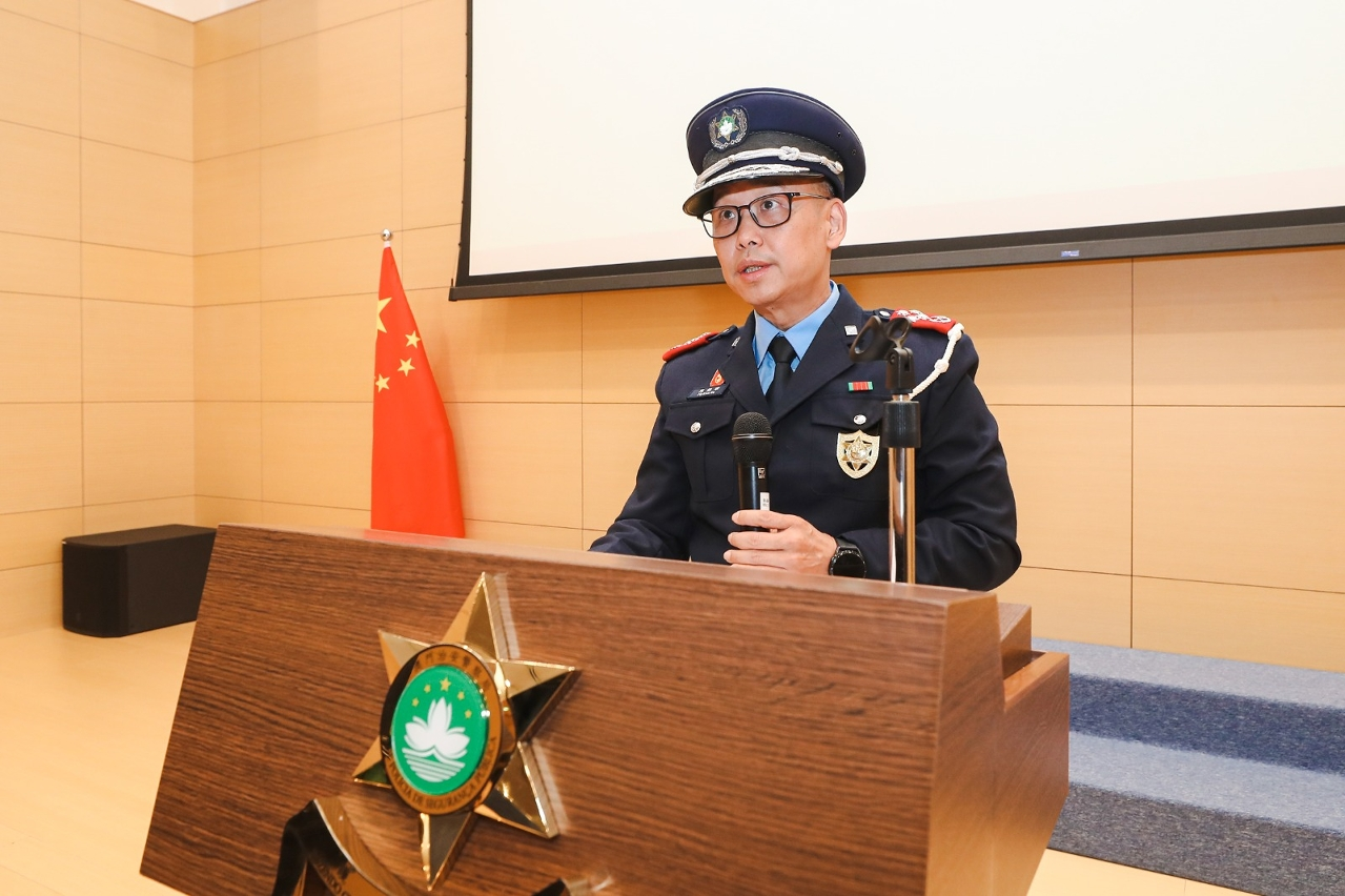 治安警察局舉行高級警長及警長晉升儀式   